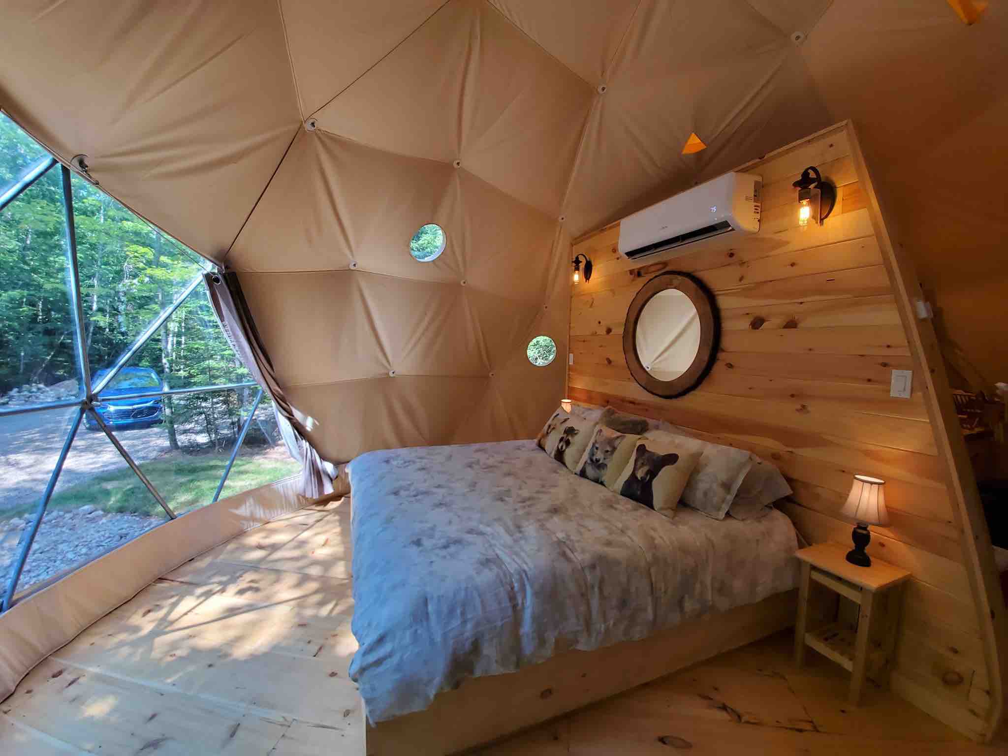 Interior domuri geodezice Ecodome